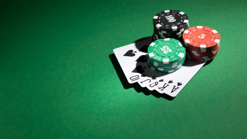 Luật chơi Poker online đơn giản và dễ hiểu